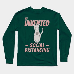 Cats are true masters of Social Distancing Long Sleeve T-Shirt